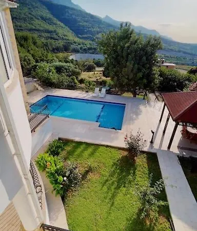 Вилла Tropical Mountain With Pool & Sea View Кирения
