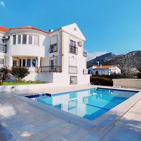 Tropical Mountain With Pool & Sea View Villa