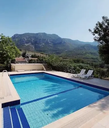 Tropical Mountain With Pool & Sea View